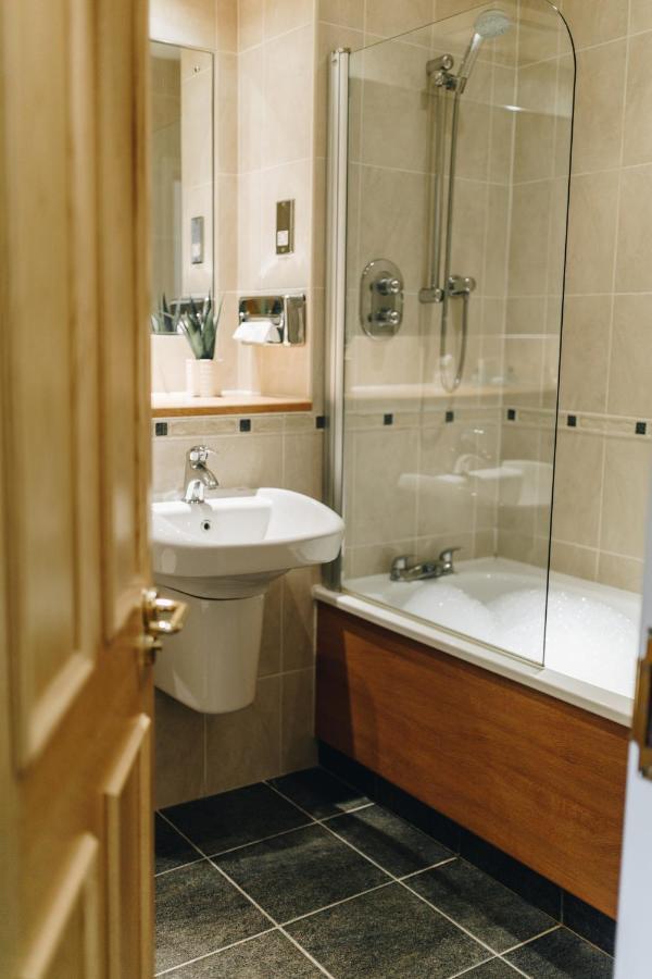 Hunters Lodge Hotel Crewe Kültér fotó